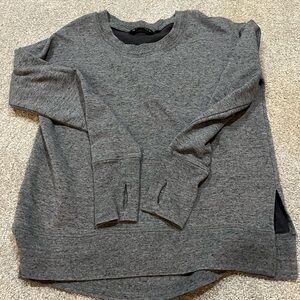 Athleta women’s grey crewneck sweatshirt, thumb holes, size S